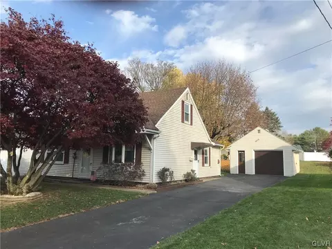 1218 Merion Ave, Palmer Township, PA 18045