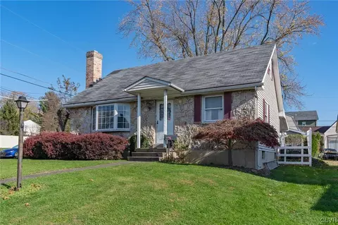 1623 Washington St, Catasauqua, PA 18032