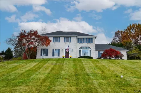 5910 Blue Grass Trl, Coopersburg, PA 18036