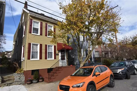 209 W Monroe St, Easton, PA 18042