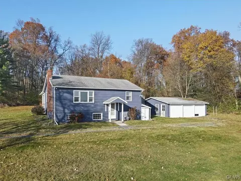 600 Dettmer Ln, Northampton, PA 18067