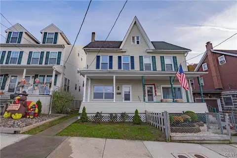 317 W South St, Slatington, PA 18080