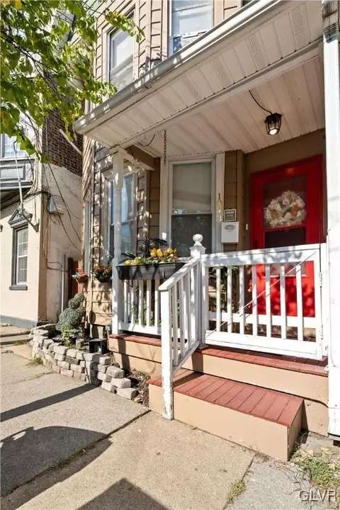1043 Washington St, Easton, PA 18042