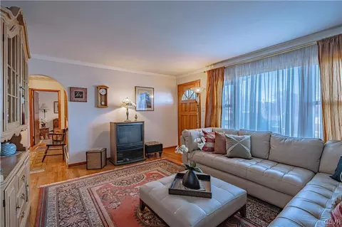 626 E Laurel St, Bethlehem, PA 18018 photo 9