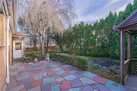 626 E Laurel St, Bethlehem, PA 18018 photo 32