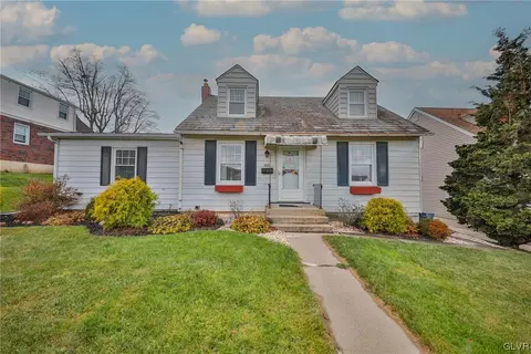 614 S Hoffert St, Fountain Hill, PA 18015