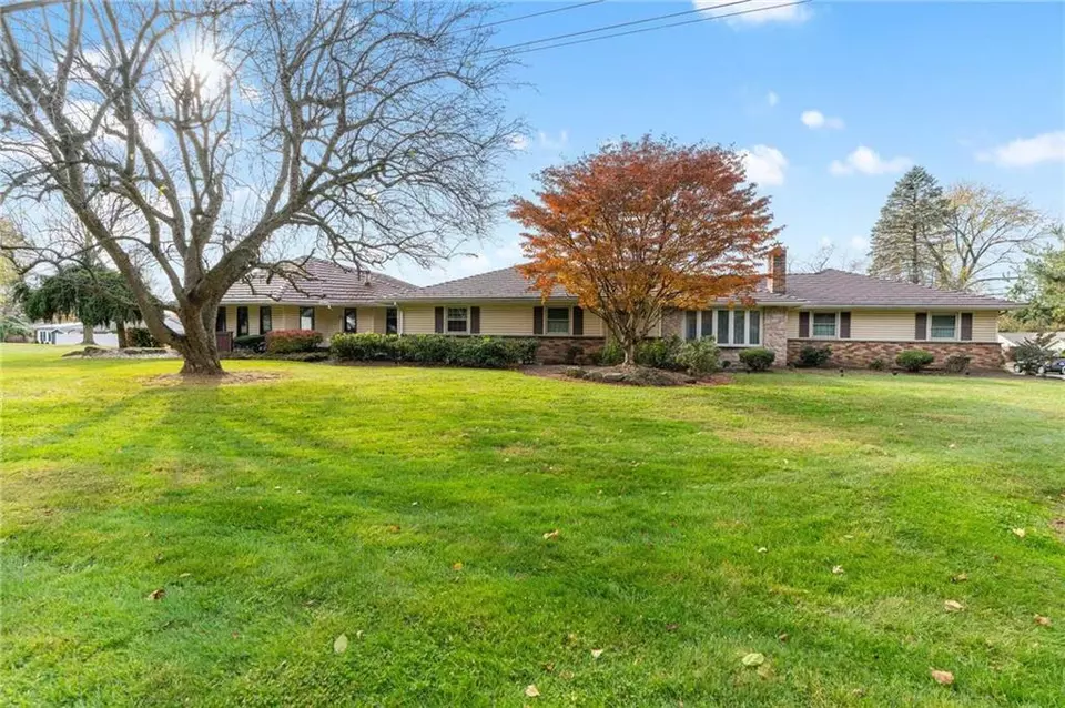 910 S Cedar Crest Blvd, Allentown, PA 18103 44 Photos Movoto