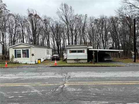 115 Constitution, Wind Gap Borough, PA 18091 photo 1