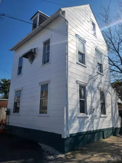 942 Brush St N, Allentown, PA 18102