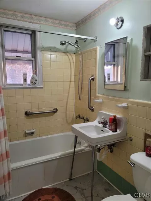 432 E Garrison St, Bethlehem, PA 18018 photo 13