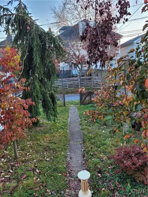 432 E Garrison St, Bethlehem, PA 18018 photo 4