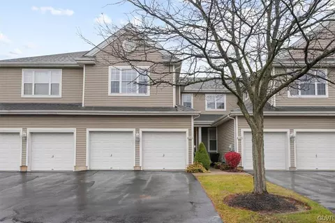 4383 Green Tree Ln, Allentown, PA 18104