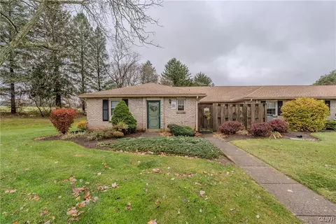 3010 Aronimink Pl, Macungie, PA 18062