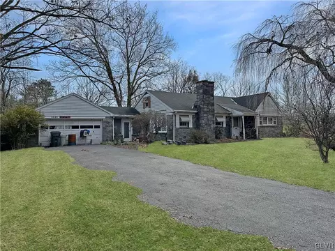 6646 Androsky Rd, Allentown, PA 18104