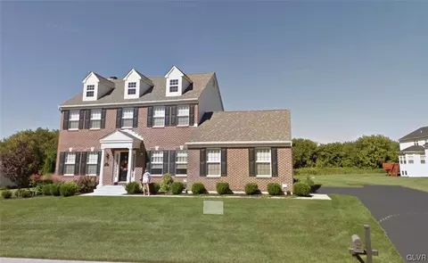 4612 Steeplechase Dr, Forks Twp, PA 18040
