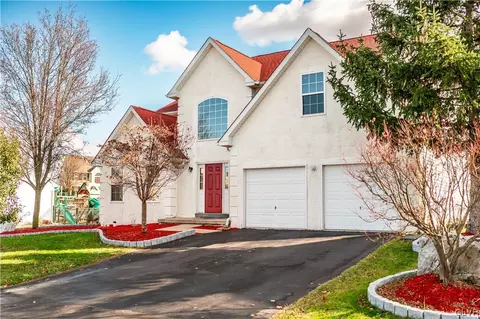 107 Mcnair Cir, Northampton, PA 18067