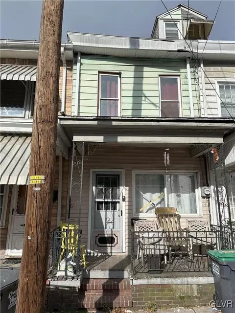 323 Mahanoy St, Mahanoy City, PA 17948
