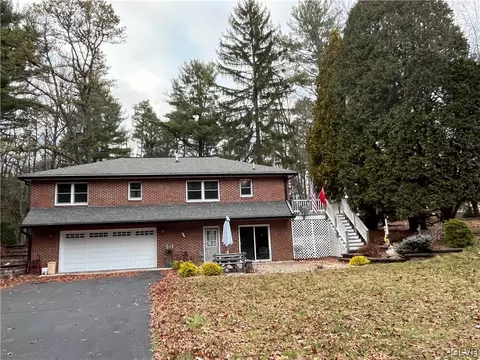 550 8th St, Weatherly, PA 18255
