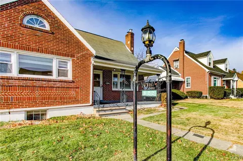 822 Kearney St, Allentown, PA 18109