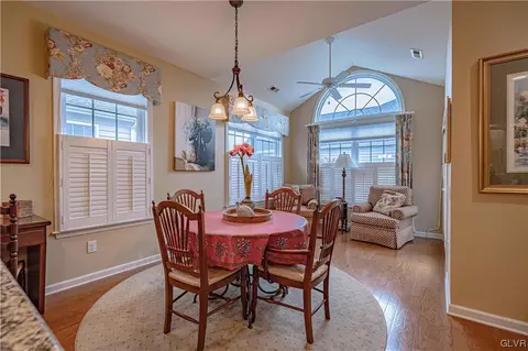 1019 Declaration Dr, Bethlehem, PA 18017 photo 10