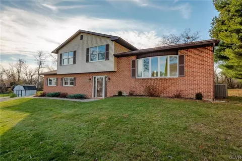 4020 Danberry Dr, Easton, PA 18045