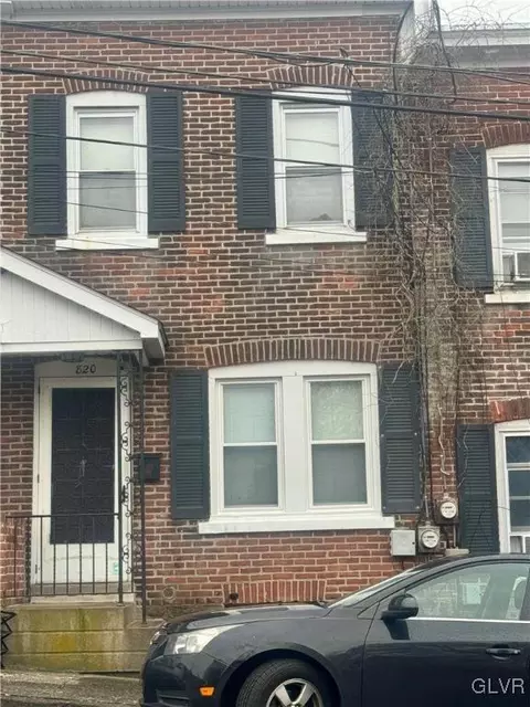 820 8th St E, Bethlehem, PA 18015