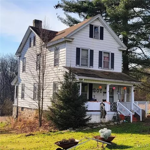411 W 10th St, Jim Thorpe, PA 18229