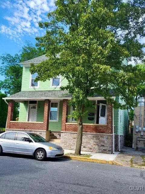 513 2nd St, Catasauqua, PA 18032