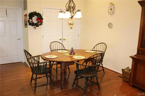 1888 Gregory Pl, Hellertown, PA 18055 photo 10