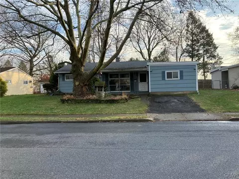 1018 Union St, Whitehall, PA 18052