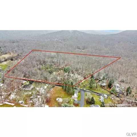 Chapman Street, Jim Thorpe, PA 18229