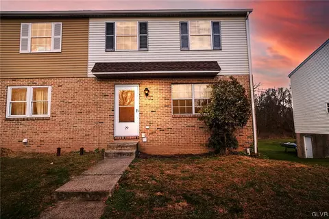 29 Evelyn Ln, Quakertown, PA 18951