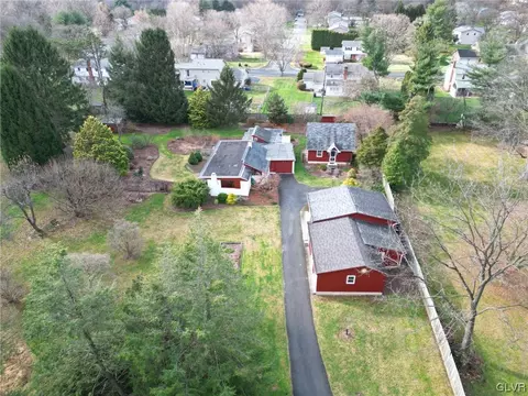 478 Pine Top Trl, Bethlehem, PA 18017