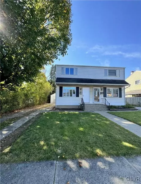 2103 Schoenersville Rd, Bethlehem, PA 18018