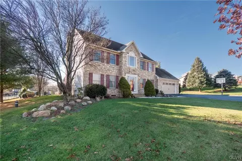 249 Willow Rd, Walnutport, PA 18088