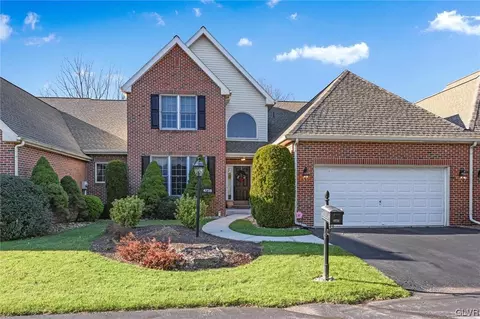4738 Pinehurst Cir, Saucon Twp, PA 18034