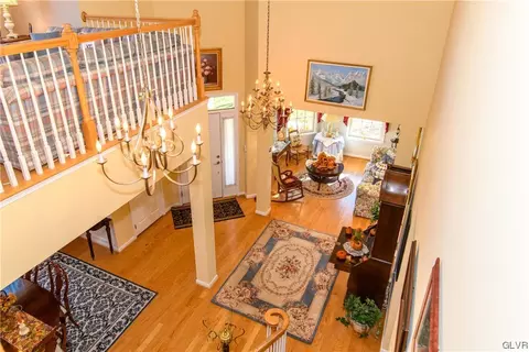5528 Republic Way, Bethlehem, PA 18017 photo 24