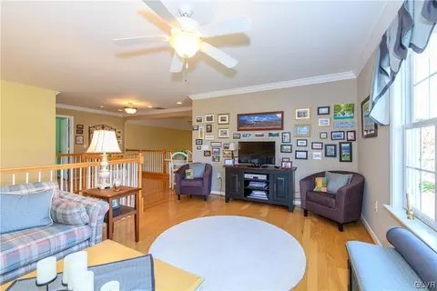 5528 Republic Way, Bethlehem, PA 18017 photo 36