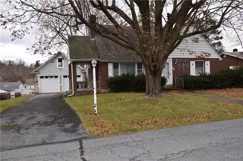 2717 Mary St, Palmer Township, PA 18045