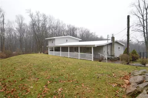 939 E Rock Rd, Allentown, PA 18103