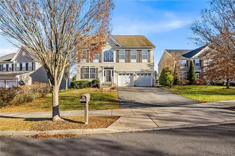 7409 Iron Dr, Macungie, PA 18062