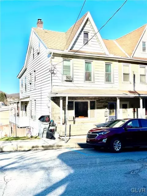 127 Orwigsburg St, Tamaqua, PA 18252