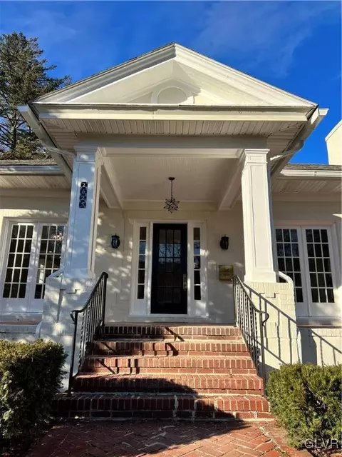 2615 W Allen St, Allentown, PA 18104