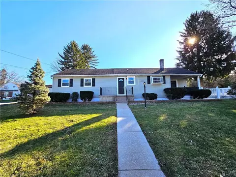 1200 Blair St, Palmer Township, PA 18045