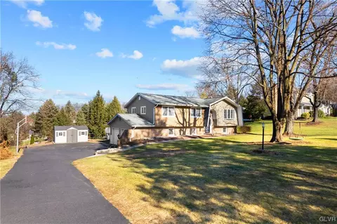 1507 Westview Dr, Coopersburg, PA 18036