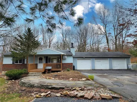 53 Cold Spring Dr, Jim Thorpe, PA 18229