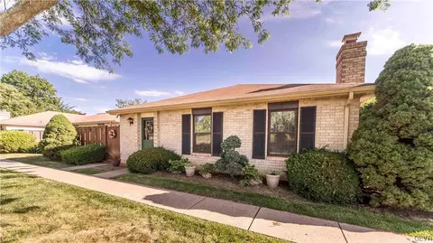 2866 Springhaven Pl, Macungie, PA 18062