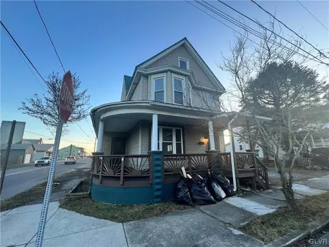 155 E Hazard St, Summit Hill, PA 18250