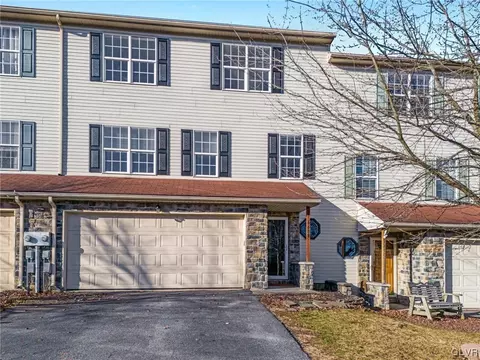 6688 Jefferson Ct, New Tripoli, PA 18066