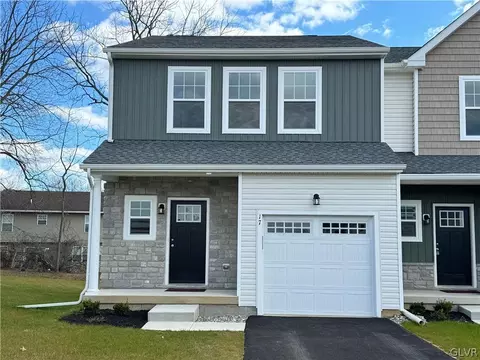 17 Timber Trl #68, Palmer Township, PA 18045